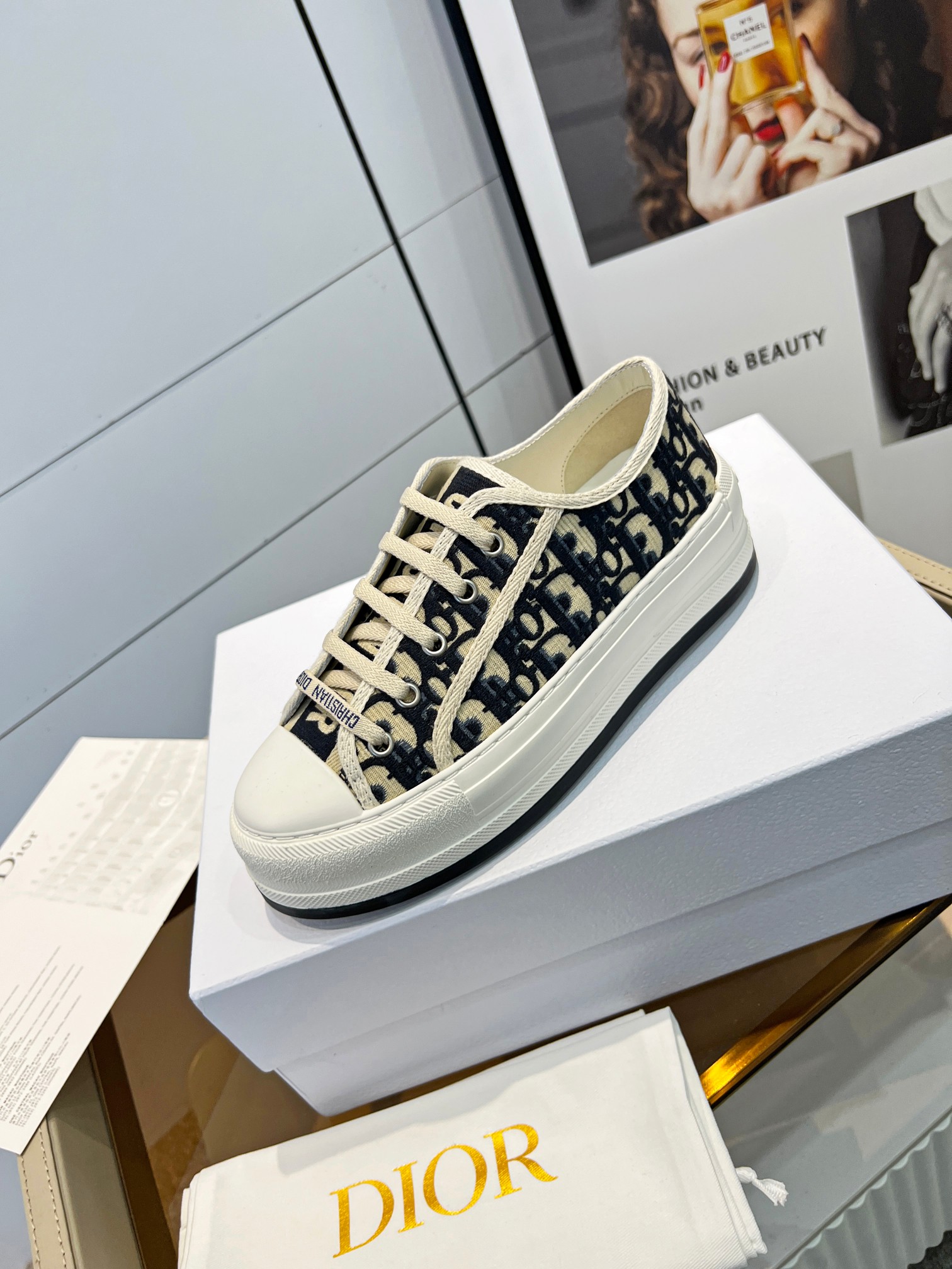 Women's high heels